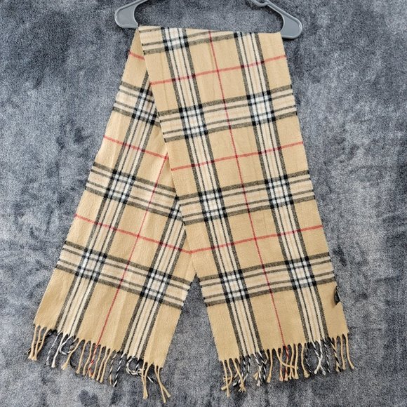 unbranded Scarf 100% Acrylic tan black red plaid fringed hem one size - Picture 5 of 7